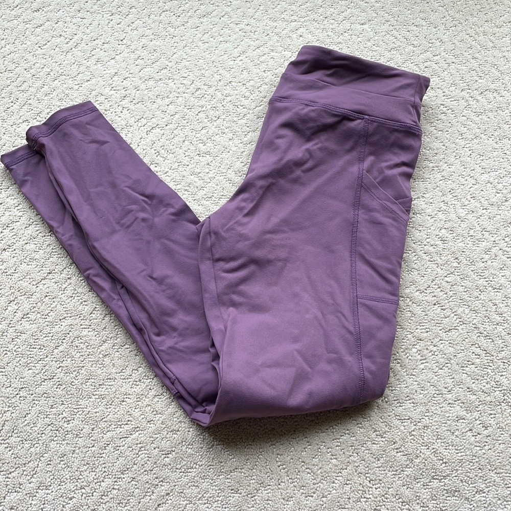 Forever 21 active purple leggings pockets